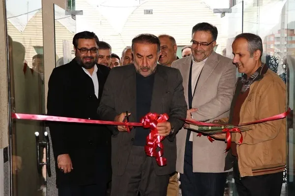 افتتاح نمایشگاه هنرهای تجسمی منطقه یک کشور در کردستان