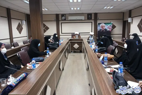 حضور بانوان در عرصه پیشرفت مؤلفه‌های بسیاری دارد