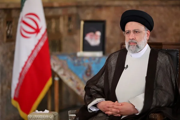 گفتمان امام(ره) پیشرفت در پرتو عدالت اجتماعی است/ آشوب و تحریم، دو روی یک سکه