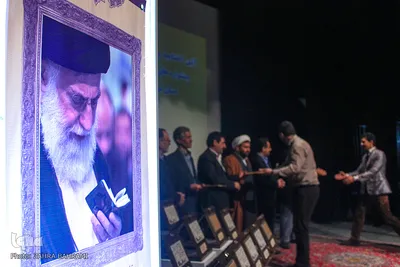 تقدیر از نفرات برتر هفته قرآن و عترت/عکاس: زهرا بهرامی