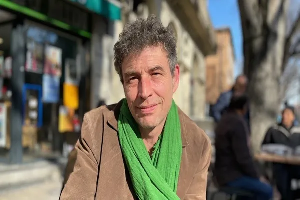 La résistance comme héritage : Andreas Landeck et la quête d’une humanité partagée 