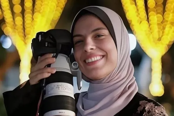 Qatil İsrail fotojurnalist Fatimə Hassonanı şəhid edib