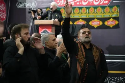 عکس | شب هفتم عزای حسین(ع) در حسینیه ثارالله(ع) خرم‌آباد