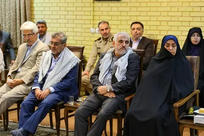 دیدار جمعی از فرماندهان نظامی و انتظامی با امام جمعه تبریز