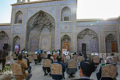 محفل انس با قران در مسجد نصیرالملک‎