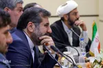 نشست صمیمانه فعالان مردمی فرهنگ و هنر استان فارس با محمدمهدی اسماعیلی، وزیر فرهنگ و ارشاد اسلامی