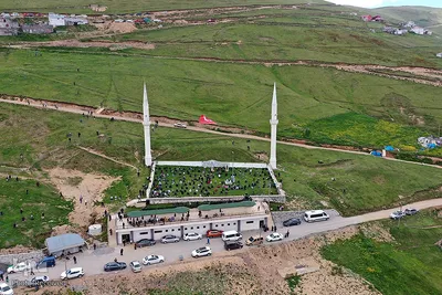 مسجد تاریخی۵۶۰ساله و بدون سقف در شمال شرق ترکیه
