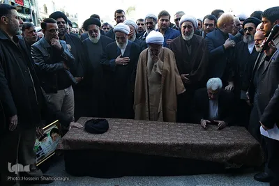 مراسم تشییع پیکر مرحوم آیت الله رسولی محلاتی