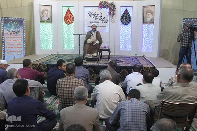 تجلیل از برگزیدگان مسابقات قرآن اوقاف چهارمحال و بختیاری