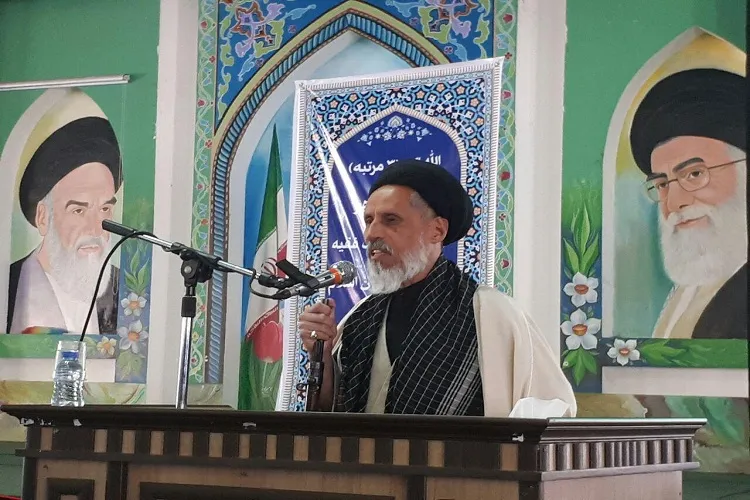 مسئولان با طرح‌های جذاب موجب اشتیاق جوانان برای حضور در مساجد شوند