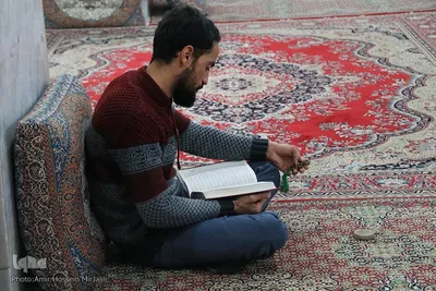 اعتکاف دانش آموزی در یزد
