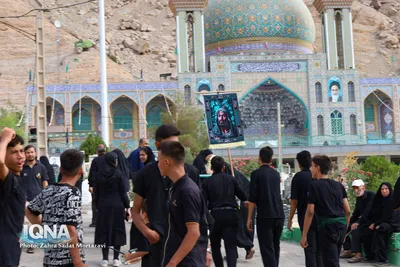پیاده‌روی دلدادگان اربعین حسینی در خمینی‌شهر