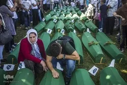 Niederländische Regierung gibt zu, dass ihre Truppen in Srebrenica unmögliche Arbeit hatten