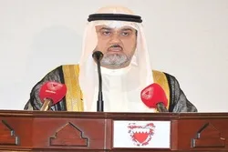 Bahrain to Sack Foreign Prayer Leaders, Muezzins