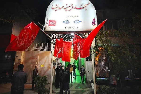 احیای شب‌های قدر با حضور قاریان قرآن در حسینیه همدانی‌ها