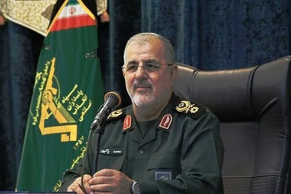 قائد الثورة يعين اللواء باكبور قائداً عاماً لحرس الثورة الاسلامية