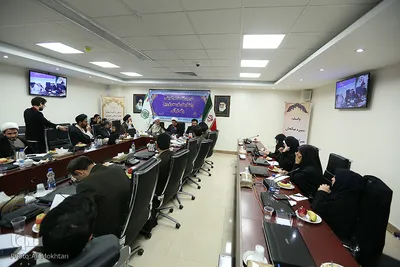 نشست هم اندیشی راهکارهای توسعه و ترویج وقف قرآنی