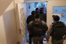 Zionistische Sicherheitskräfte nehmen palästinensischen Minister für Jerusalem-Angelegenheiten erneut fest