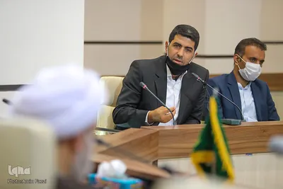 نشست صمیمی آیت‌الله لطف‌الله دژکام امام جمعه و نماینده ولی فقیه در شیراز با خبرنگاران
