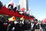 حضور نمایندگان ۲۷ ملیت خارجی در مراسم تشییع پیکر رهبر شهید در مشهد