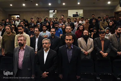 رونمایی از تازه ترین کتاب فاضل نظری