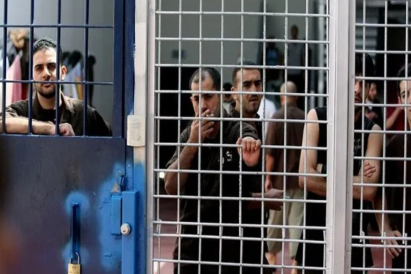 İsrail hapisanelerinde 28 Filistinli mahkum açlık grevinde