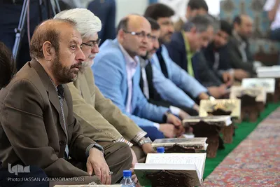 آئین تجلیل از حافظان و قاریان محافل انس با قرآن حرم مطهر امام خمینی(ره)