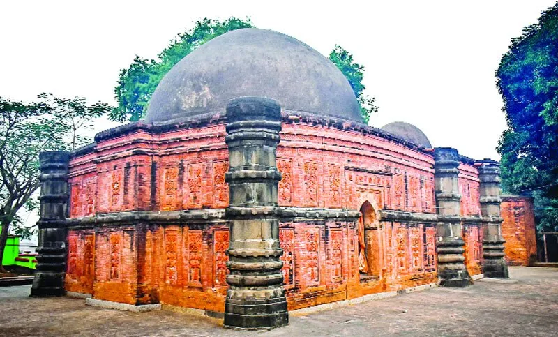 দিনাজপুরে ঐতিহাসিক সুরা মসজিদ