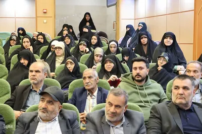 آئین رونمایی کتاب « از ارتفاعات سخت تا نخل‌های بی‌سر»‎