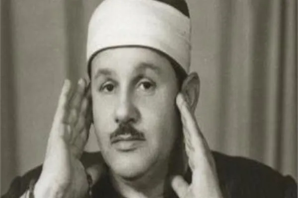 ذكرى وفاة الشيخ محمود علي البنا..سفير القرآن الذي قرأ المصحف في الحرمين + فيديو