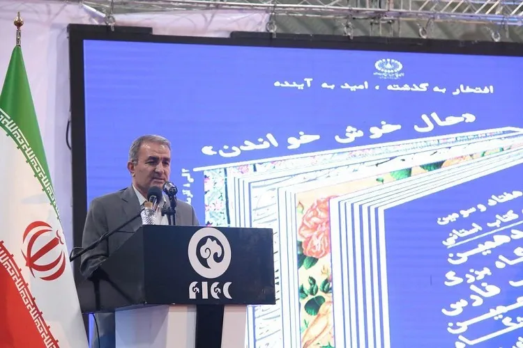 کتاب در جهان امروز هنوز جایگاه والای خود را نیافته است