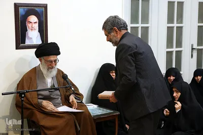 دیدارجمعی‌ازخانواده‌های‌شهدای مدافع‌حرم با رهبرانقلاب