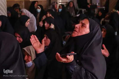 نشست تخصصی جامعه ی قرآنی استان فارس در مسجد نصیرالملک