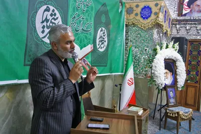 محفل انس با قرآن کریم در آستان مقدس حضرت علی ابن حمزه(ع)