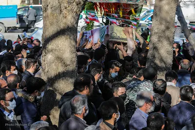 تشییع و خاکسپاری پیکر ۲ شهید گمنام دفاع مقدس در مشهد

