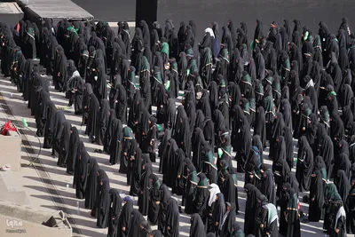اقامه نماز بر پیکر مطهر رهبر شهید و خانواده ایشان به امامت آیت‌الله العظمی سبحانی 