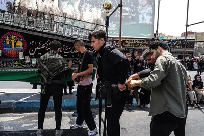 عزاداری ظهر عاشورا در تبریز
