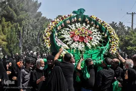 حسینیه ایران؛ آیین سنتی سنگ زنی و نخل گردانی در روستای علاء سمنان