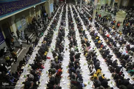 سفره افطاری حرم حضرت معصومه در شب میلاد امام حسن مجتبی(ع)