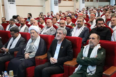 آیین تجلیل و تکریم پیشکسوتان دفاع مقدس و مقاومت استان فارس