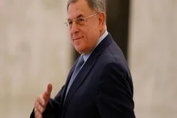 Ex-Lebanese PMs Seen Dealing Blow to Chances of Govt Led by Khatib
