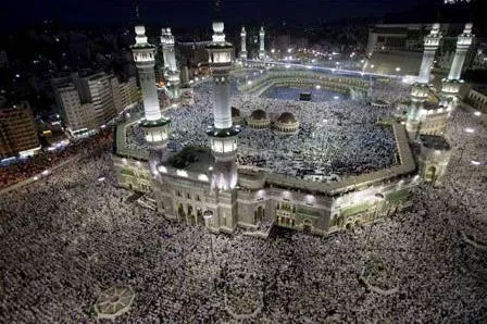 Islam, entro il 2070 sarà la prima religione nel mondo