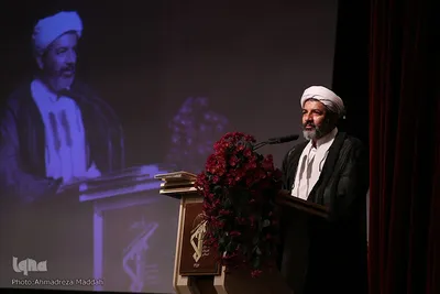 مراسم تجلیل از فرزندان شهدا در شیراز‎‎