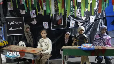 خدمت‌رسانی موکب بسیج دانشجویی ملایر به مردم