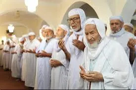 L’Union mondiale des oulémas musulmans a rendu hommage au cheikh Muhammad Saïd Kaabache, décédé à l’âge de 97 ans en Algérie, saluant une figure majeure des études coraniques et de la réforme sociale.