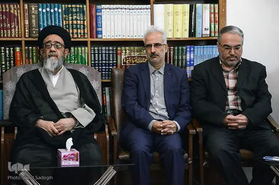 دیدار جمعی از جهادگران دانشگاهی با نماینده ولی فقیه
