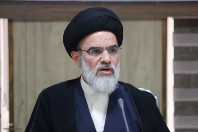 نشست تبیینی پویش «زندگی با آیه‌ها» در آذربایجان‌شرقی