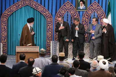 دیدار شرکت‌کنندگان مسابقات بین‌المللی قرآن کریم با رهبر معظم انقلاب