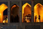 نورافشانی آسمان اصفهان در شب ۲۲ بهمن