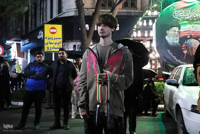 نمایش پهپاد شاهد ۱۳۶ در اجتماع شبانه تبریزی‌ها